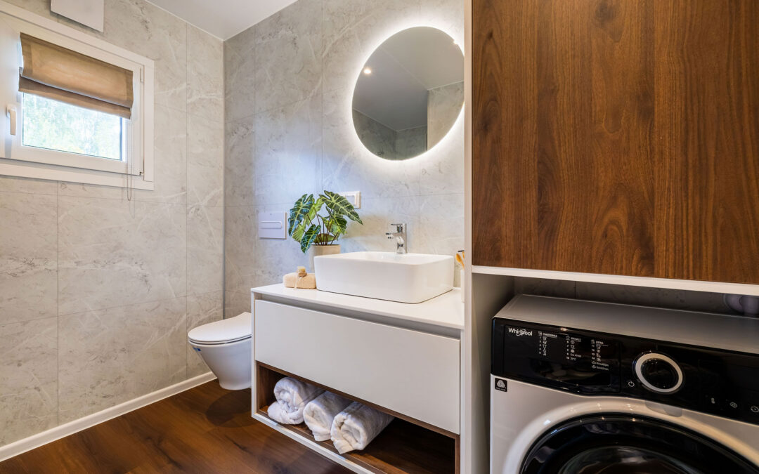 Sind Anschlüsse für Waschmaschine, Internet und Smart Home vorhanden? 